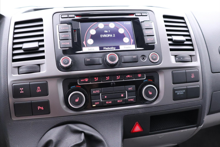 Volkswagen California 2,0 TDI 132kW CZ 7míst DPH Beach