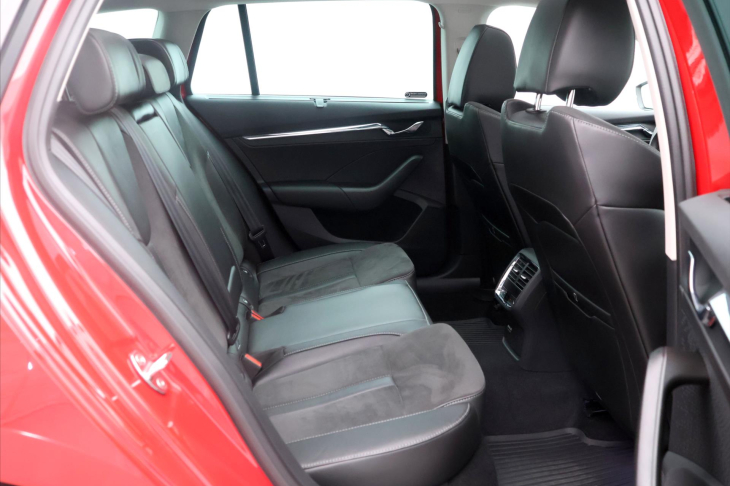 Škoda Octavia 2,0 TDI 110kW DSG CZ PANO STYLE+
