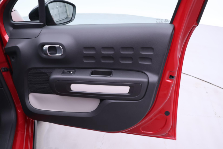 Citroën C3 1,2 PT 61kW CZ Feel Serv.Kniha