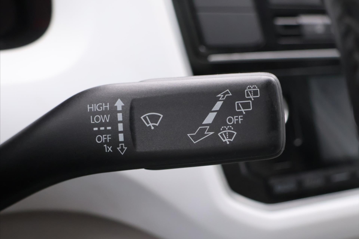 Volkswagen up! 1,0 TSI 66kW Beats CZ