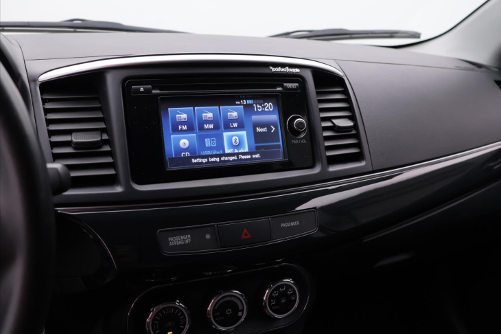 Mitsubishi Lancer 1,8 MIVEC 103kW CZ Sportback