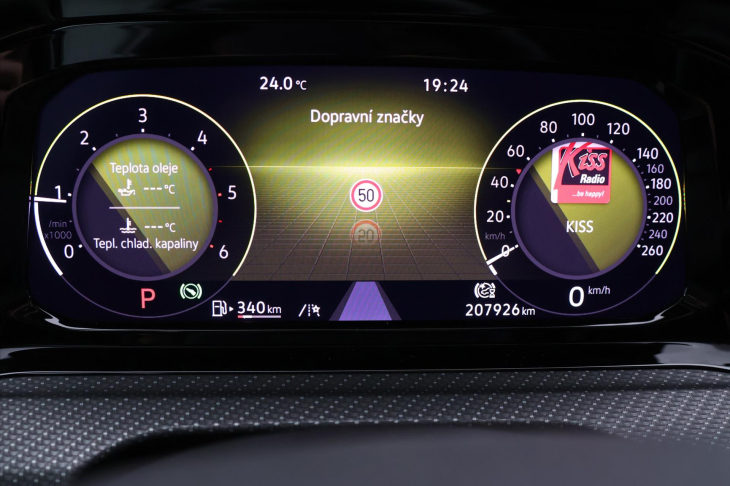 Volkswagen Golf 2,0 TDI DSG R-line Virtual DPH