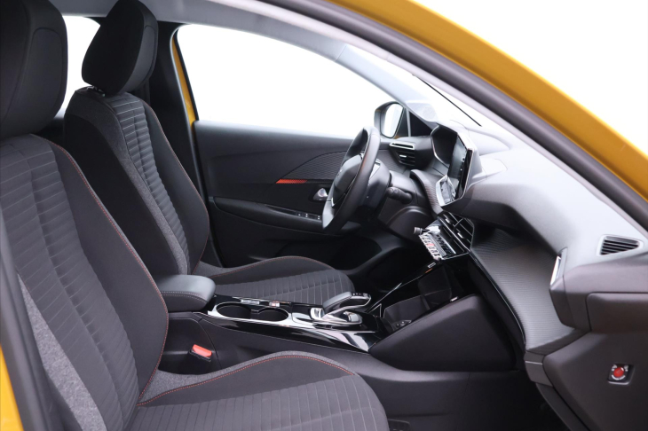 Peugeot 208 e-Allure 100kW DPH Elektro