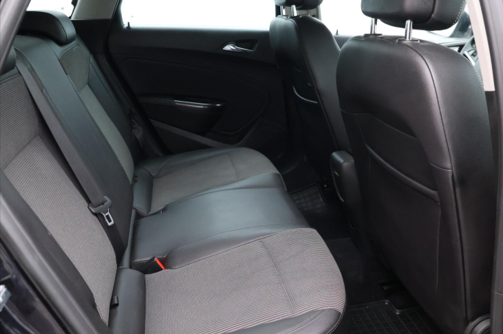 Opel Astra 1.7 CDTi 81kW Cosmo tažné