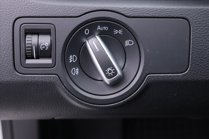 Volkswagen Passat 2,0 TDI 130kW DSG CZ R-Line