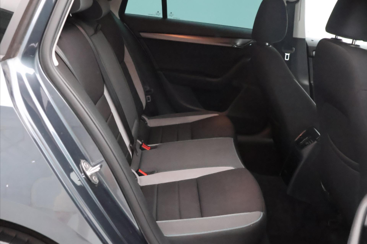 Škoda Octavia 1,6 TDI 81 kW JOY Aut.klima