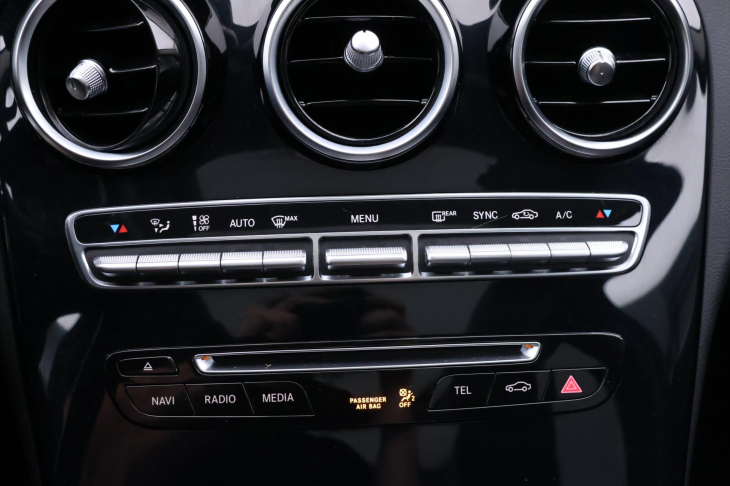 Mercedes-Benz Třídy C 2,0 200 135kW Aut. Avantgarde