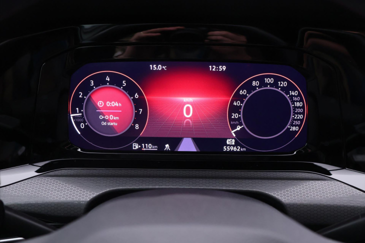 Volkswagen Golf 2,0 TSI GTI 180kW Virtual DPH