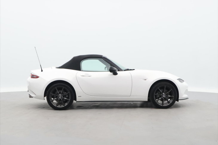 Mazda MX-5 2,0 Skyactiv-G160 118kW Revolution