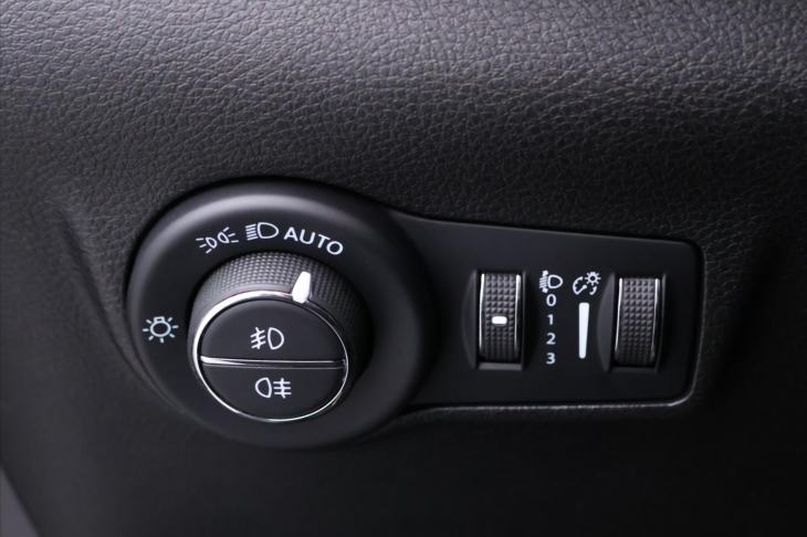 Jeep Compass 1,4 GSE 110kW S Limited DDCT DPH