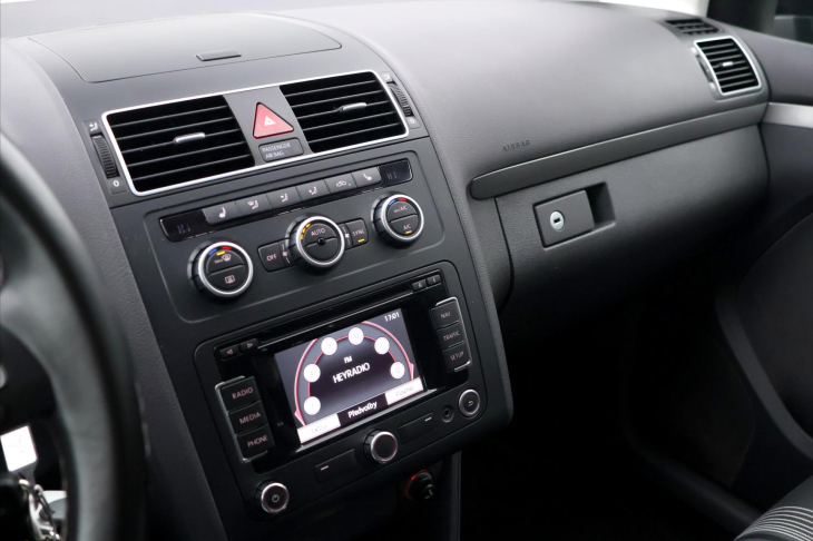 Volkswagen Touran 2,0 TDI 103kW DSG Match Panorama
