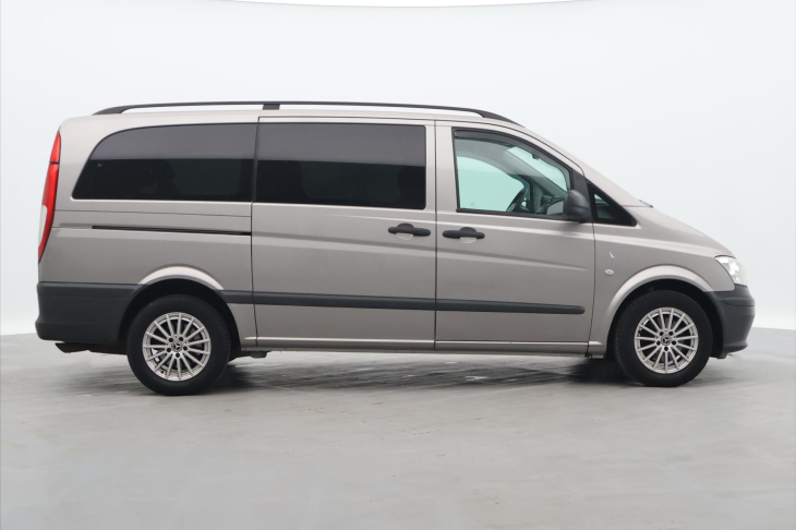 Mercedes-Benz Vito 3,0 165 kW, 6 míst, Automat