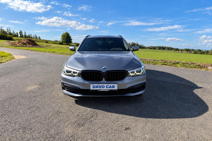 BMW Řada 5 3,0 3.0 530d Touring Sport DPH