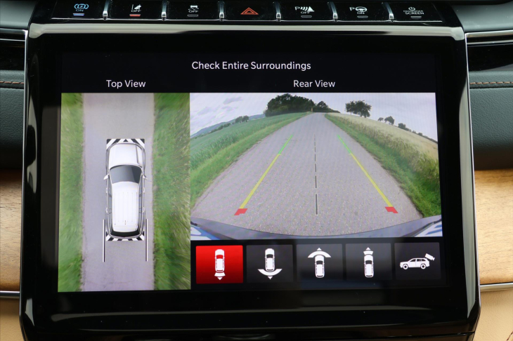 Jeep Grand Cherokee 2,0 4xe Summit Plug-In CZ DPH