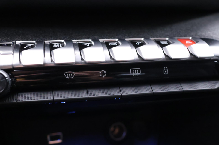 Peugeot 3008 2,0 BlueHDI GT-Line 110kW CZ