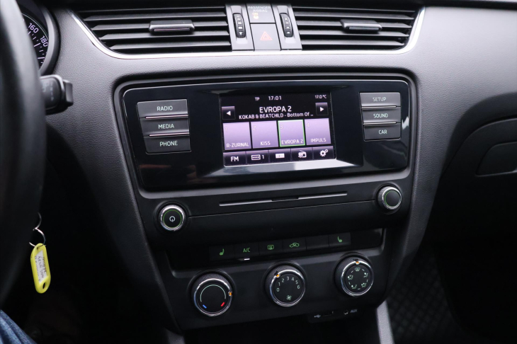 Škoda Octavia 1,6 TDI Ambition klima Tempo