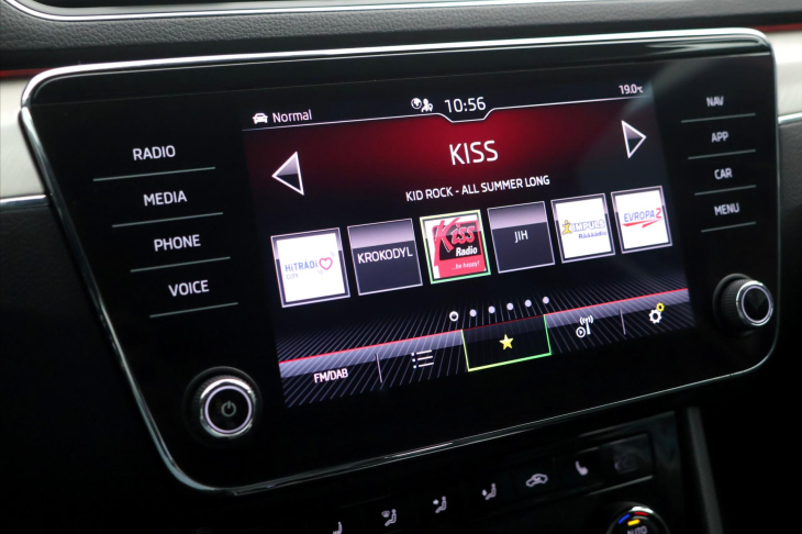 Škoda Superb 2,0 TDI 110kW Style DSG LED CZ