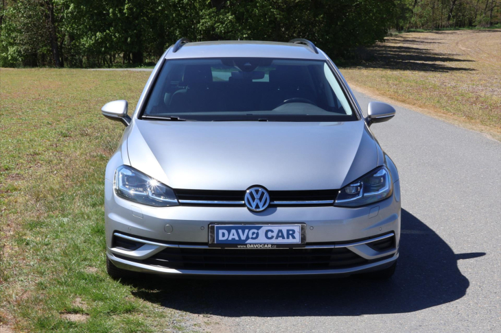 Volkswagen Golf 1,6 TDI LED DPH 1.Maj. Tažné