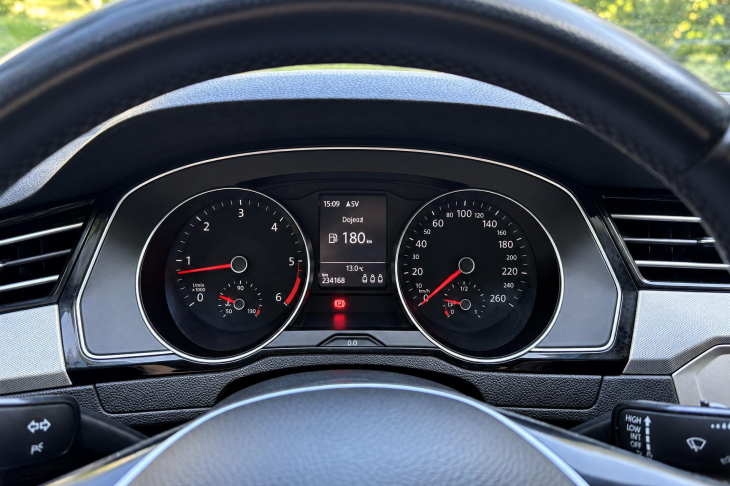 Volkswagen Passat 2,0 TDI 110kW Comfortline Navi