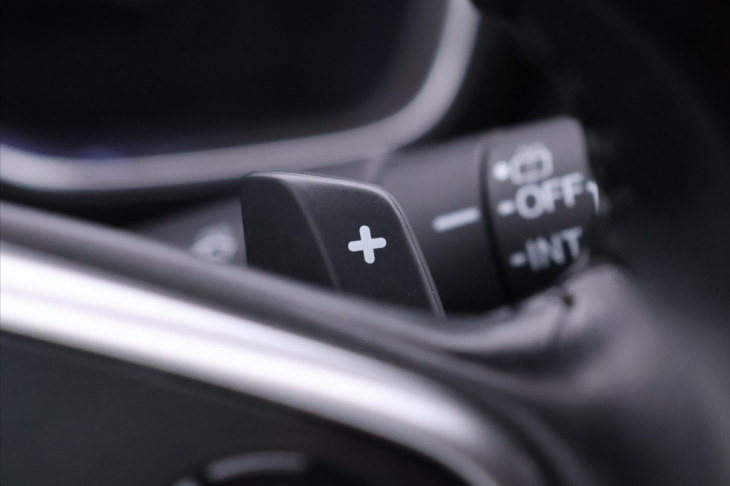 Honda CR-V 2,0 i-VTEC Aut. CZ Elegance