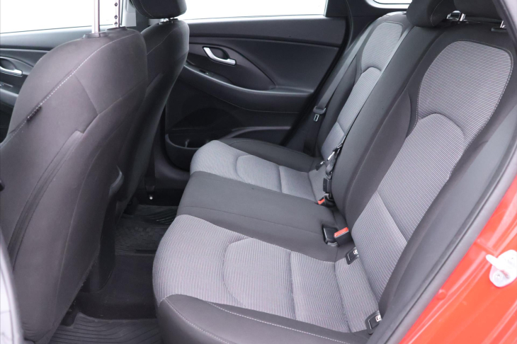 Hyundai i30 1,6 CDRi 81kW CZ Klima Tažné