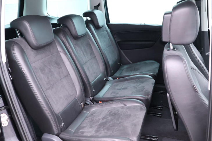 Volkswagen Sharan 2,0 TDI 130kW DSG Highline Xenon