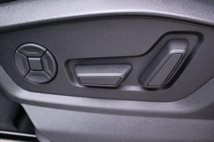 Audi Q7 3,0 TDI 210kW S-line CZ 1 Maj