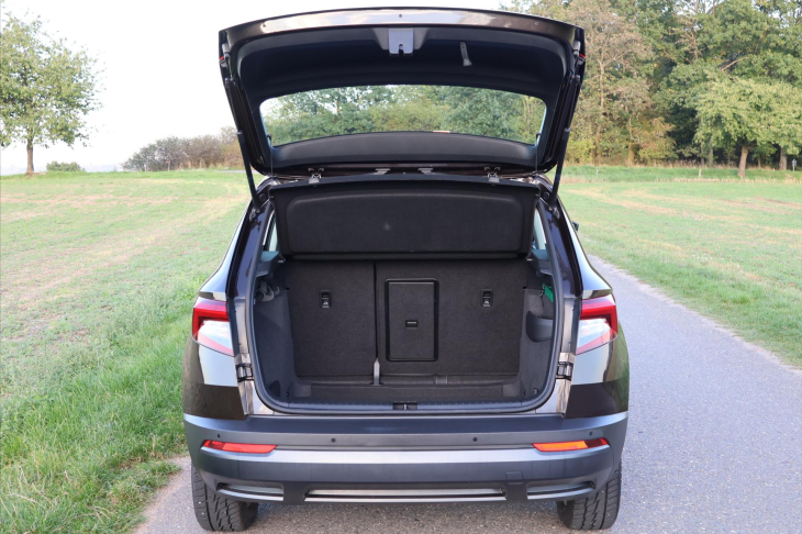 Škoda Karoq 1,5 TSI DSG Ambition LED CZ