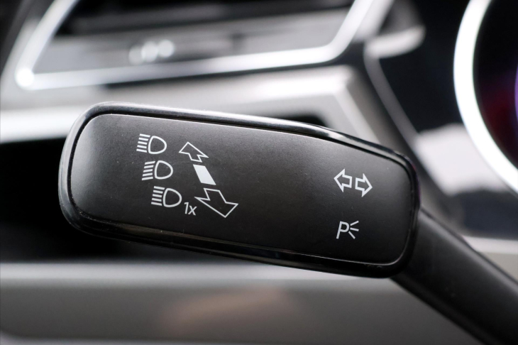 Volkswagen Touran 2,0 TDI 110kW Highline DSG