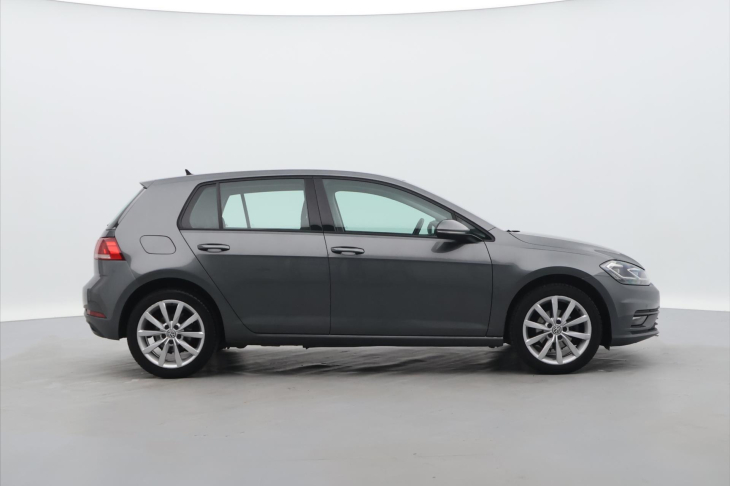 Volkswagen Golf 1,0 TSI 81kW Comfortline CZ