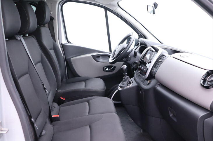 Renault Trafic 1,6 DCi 89kW Klima 9-Míst L2
