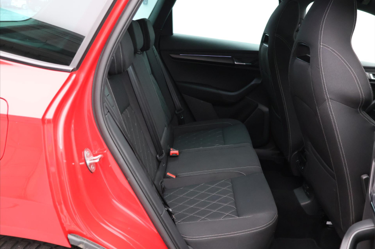 Škoda Karoq 2,0 TSI 140kW DSG CZ Sportline