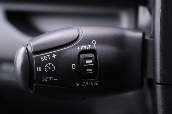 Peugeot Expert 1,6 HDI 85kW Klima 9-Míst DPH