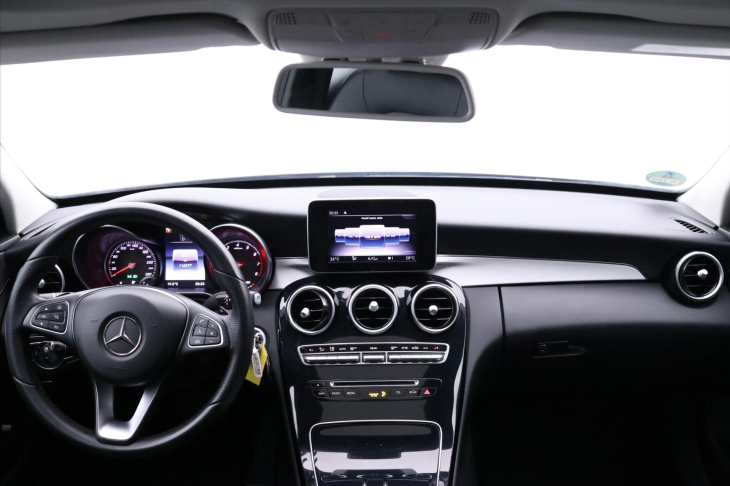 Mercedes-Benz Třídy C 2,0 200 135kW Aut. Avantgarde