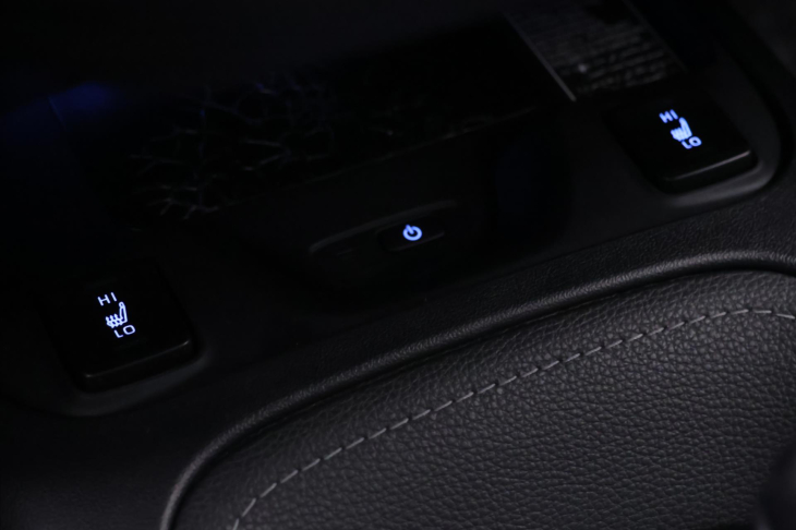 Toyota Corolla 2,0 e-CVT 112kW Executive CZ