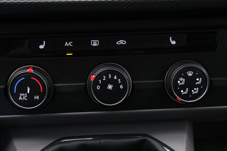Volkswagen Transporter 2,0 TDI Long 6-Míst CZ DPH