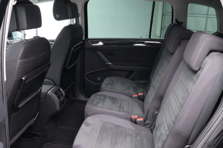 Volkswagen Touran 2,0 TDI 110kW Highline DSG DPH