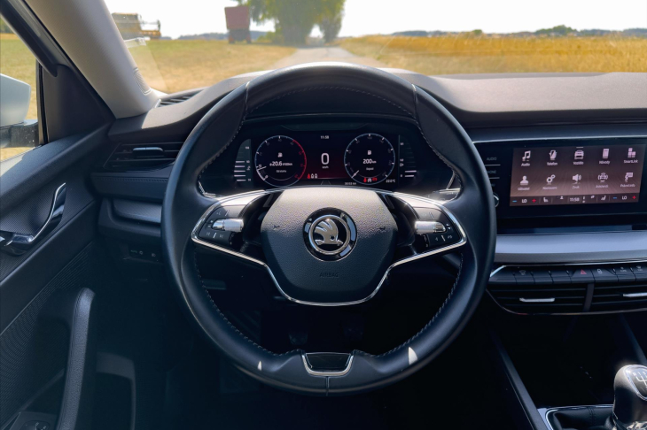 Škoda Octavia 2,0 TDI 85kW Ambition CZ DPH