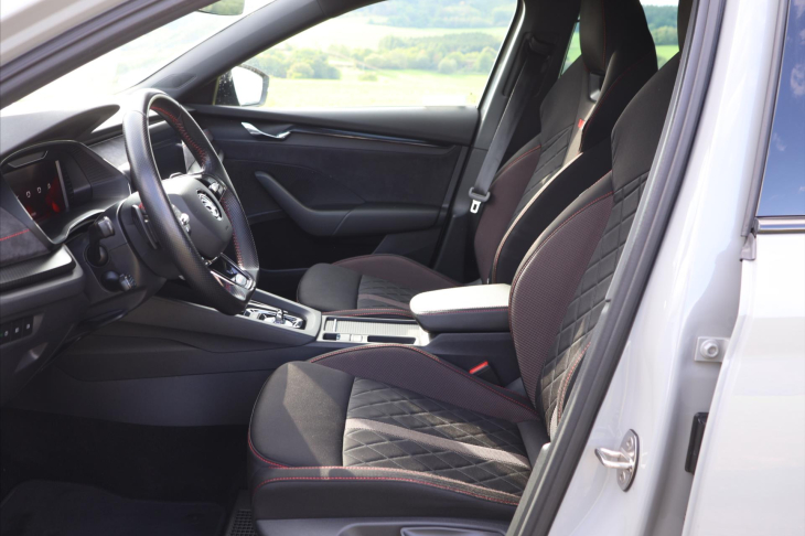 Škoda Octavia 2,0 TSI RS 180kW DSG CZ 1.Maj