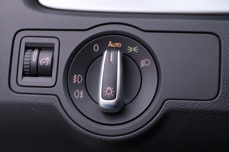 Volkswagen Passat 1,6 TDI Highline Xenon