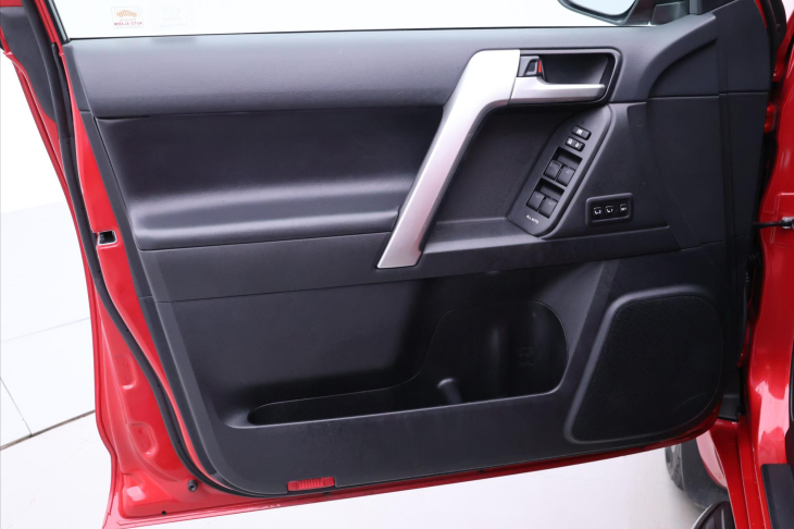 Toyota Land Cruiser 2,8 D-4D 150kW Aut. 4x4 CZ