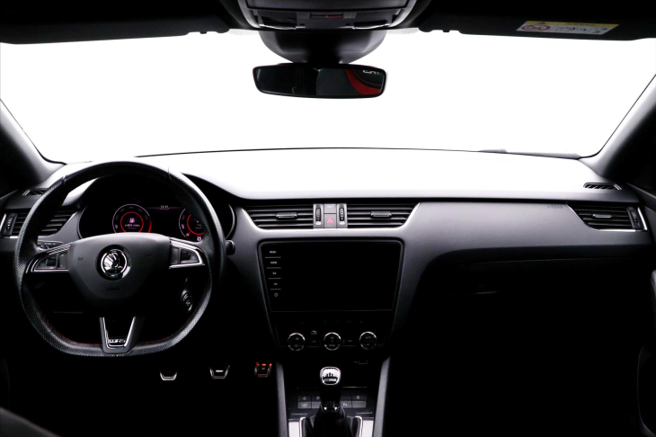 Škoda Octavia 2.0 TSI 180kW Challenge RS