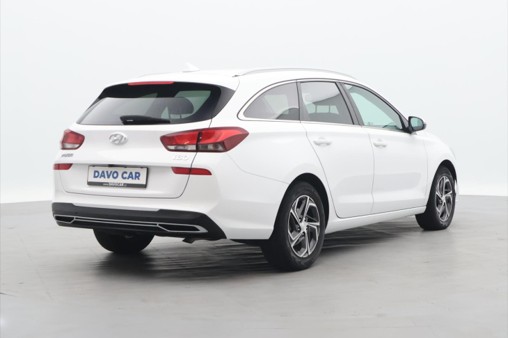Hyundai i30 1,6 CRDi 85kW Smart LED CZ