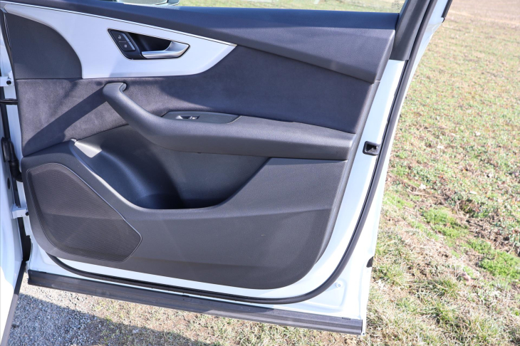 Audi Q7 3,0 TDI quattro tiptronic S line