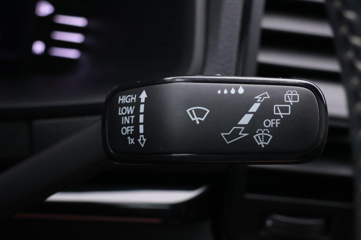 Škoda Karoq 1,5 TSI DSG Sportline 1Maj DPH