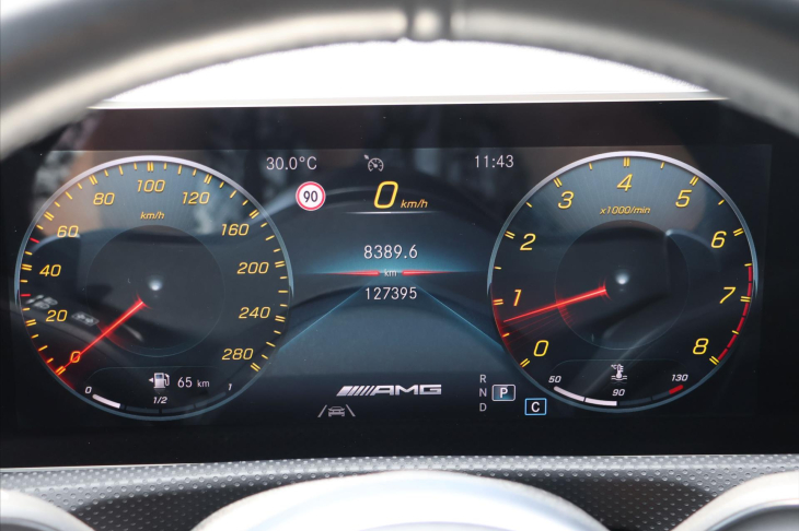 Mercedes-Benz CLA 2,0 35 AMG 225kW 4Matic DPH CZ