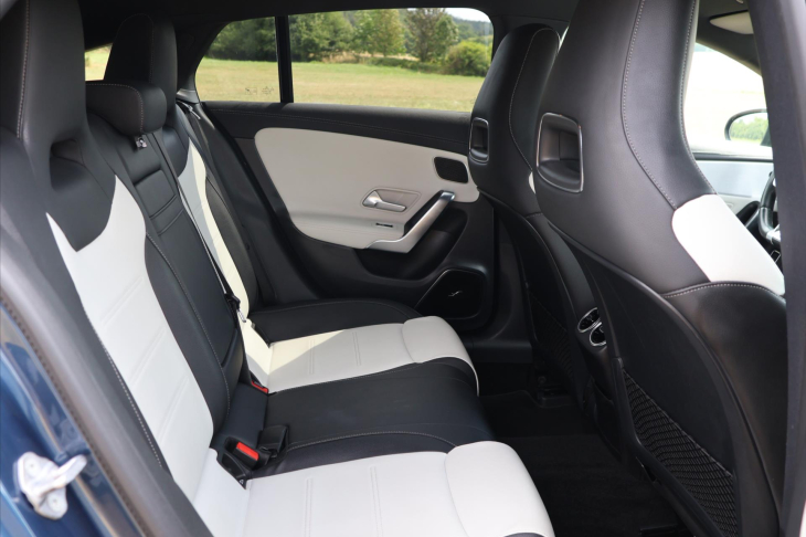 Mercedes-Benz CLA 2,0 35 AMG 225kW 4Matic DPH CZ