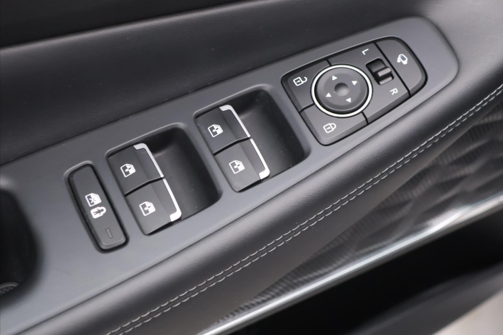 Hyundai Santa Fe 2,2 142kW TCI-NEW R LED CZ