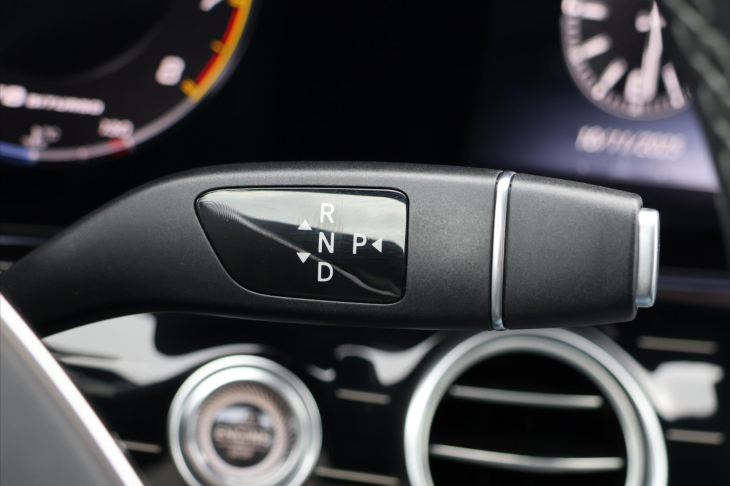 Mercedes-Benz Třídy E 4,0 63S 4MATIC+ 450kW AMG DPH
