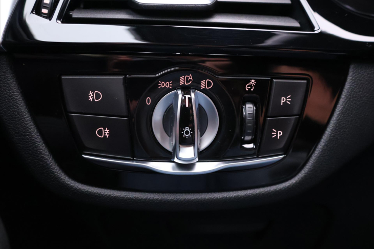 BMW Řada 5 2,0 dA 140kW M-Paket, Záruka